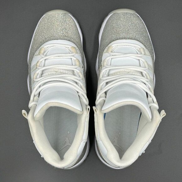 Wmns Air Jordan 11 Retro 'Vast Grey' - Picture 5 of 13
